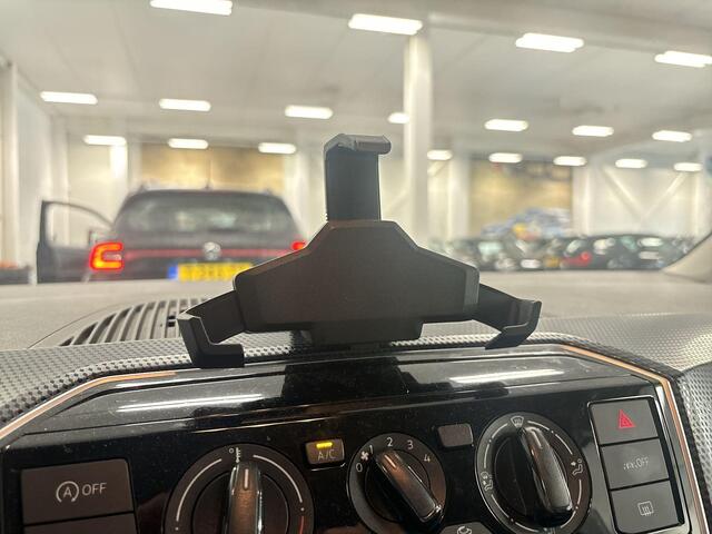 Volkswagen UP! 1.0 65pk · Airco · Elek. Ramen · Radio · Bluetooth · Telefoon Dock · 14'' Inch · Garantie t/m 29-08-2027 of 100.000km