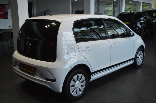 Volkswagen UP! 1.0 Edition clima getint glas 66 pk !!