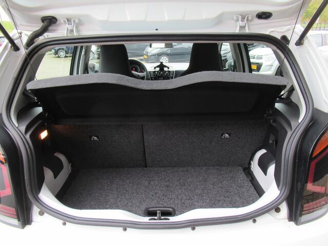 Volkswagen UP! 1.0 BMT move up! | Airco | Bluetooth | Dagrijverlichting | Incl. BOVAG Garantie | 5-Deurs | 1ste Eigenaar |