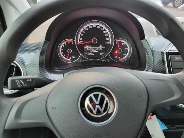 Volkswagen UP! 1.0 | Airco | DAB | Bluetooth |*