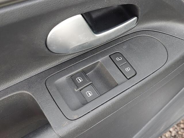 Volkswagen UP! 1.0 BMT move up! AIRCI | NL-auto | rijklaarprijs !!