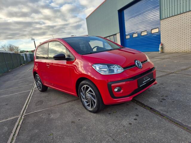 Volkswagen UP! 1.0 BMT high up!