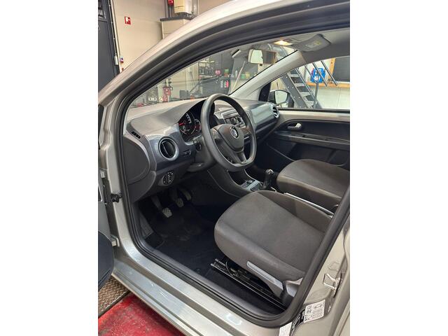 Volkswagen UP! 1.0 BMT move up! DEALER-ONDERHOUD/AIRCO/CRUISE