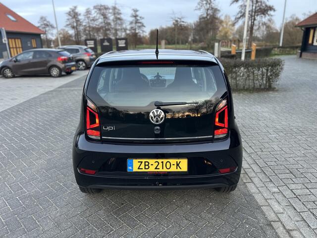 Volkswagen UP! 1.0 BMT high up! Cruise Pdc Clima Stoelverwarming Led Nap