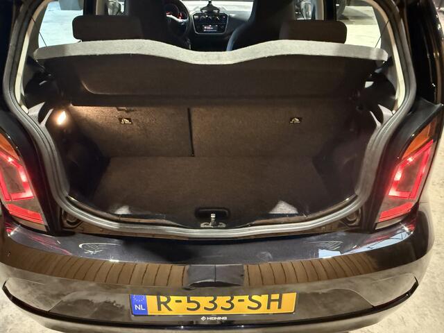 Volkswagen UP! 1.0 Move Up. DAB+.Bleutooth. Airco. 5 Drs. NAP.