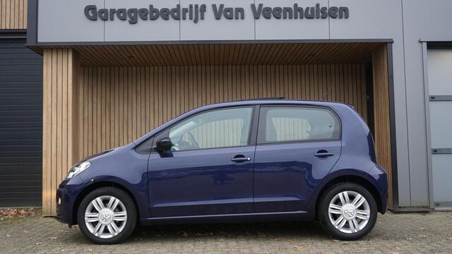 Volkswagen UP! 1.0 75pk Automaat 5Drs High up! Pano.Dak Clima Stoelverwarming 15inch LM *NL auto* 68196km!