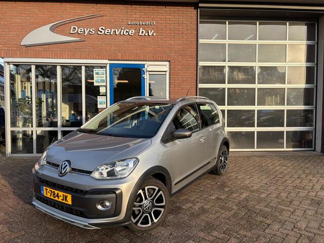 Volkswagen UP! 1.0 TSI BMT cross up!