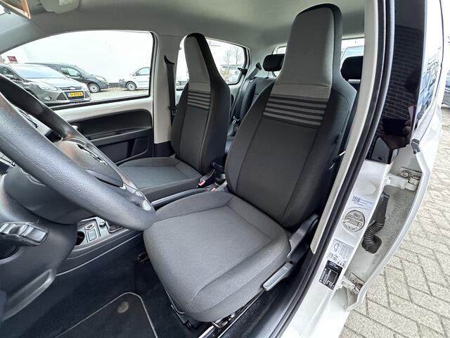 Volkswagen UP! 1.0 BMT move up! | Airco | Radio
