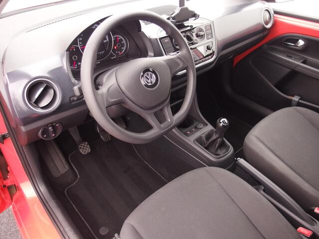 Volkswagen UP! 1.0 BMT move up! AIRCO / BLUETOOTH / ELEK RAMEN / NL-AUTO