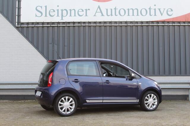 Volkswagen UP! 1.0 HIGH UP! Navi/ 5drs/ 75PK/ VW onderhouden!!