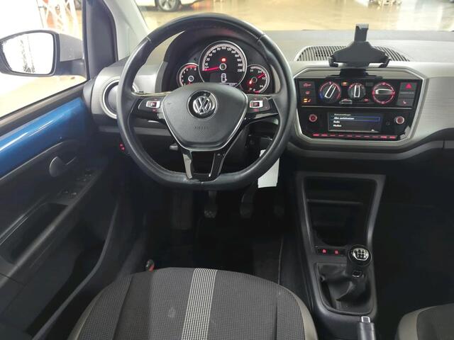 Volkswagen UP! 1.0 BMT high up! Winter Stoelverwarming / Parkeersensoren / Bluetooth / Airco / El. ramen en Spiegels