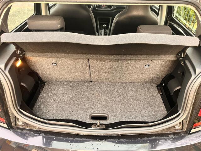 Volkswagen UP! 1.0 BMT move up!