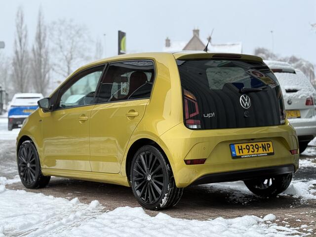 Volkswagen UP! 1.0 R-Line | UNIEK! | ORIG NL | CAMERA | DAB | BLUETOOTH | PDC