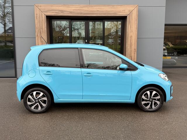Volkswagen UP! 1.0 Active 5-deurs | Stoelverwarming | Lichtmetalen velgen | Extra getint glas | Bluetooth | Airco | Rijklaar incl. 1 jaar Bovag garantie