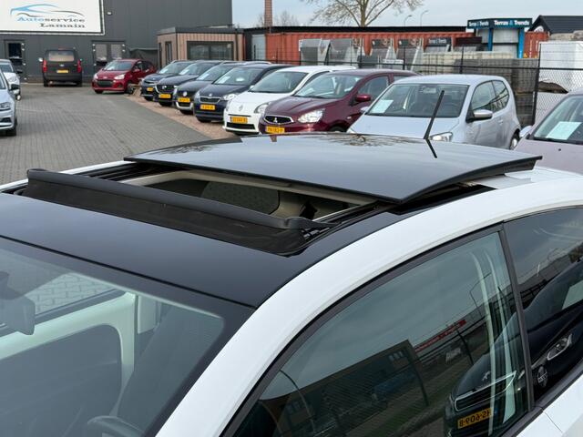 Volkswagen UP! 1.0 TSI 90pk BMT sound up! | Panodak | Bluetooth | Dealer onderhouden