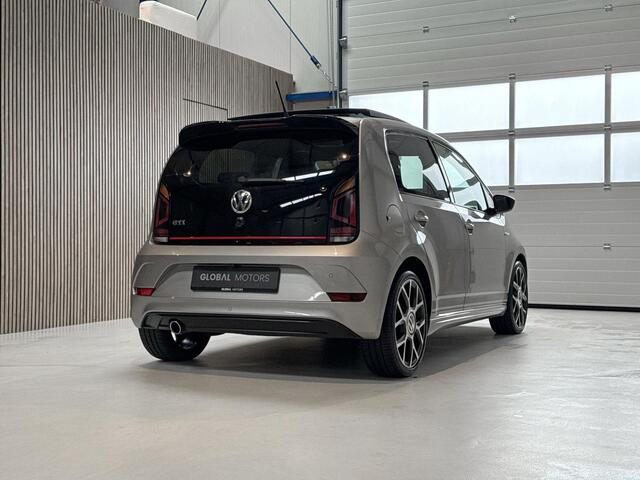 Volkswagen UP! GTI 1.0 TSI GTI 116 PK - PANORAMADAK - CLIMATRONIC - STOELVERWARMING - PARKEERCAMERA