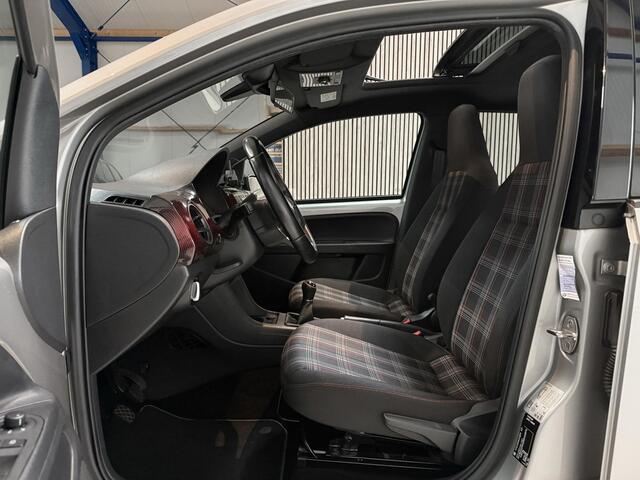 Volkswagen UP! GTI 1.0 TSI GTI 116 PK - PANORAMADAK - CLIMATRONIC - STOELVERWARMING - PARKEERCAMERA