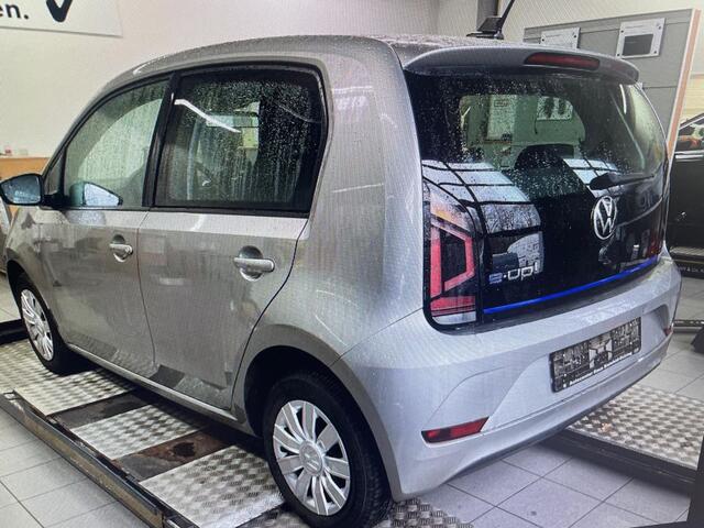 Volkswagen UP! e-Up! e-up! Km 40.000 nwe type accu WLTP-actieradius van ongeveer 260 kilometer.