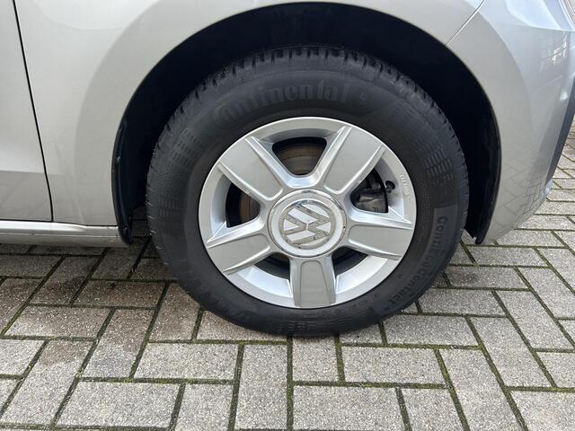 Volkswagen UP! 1.0 BMT move up!