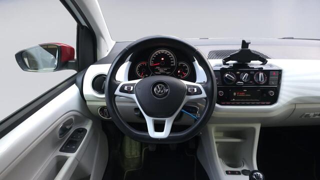 Volkswagen UP! 1.0 BMT up! beats | Stoelverwarming | Parkeersensoren | Airco