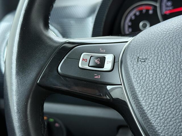 Volkswagen UP! 1.0 BMT move up! | 60 PK | Achteruitrijcamera | Cruise control | DAB+ radio | Airco |