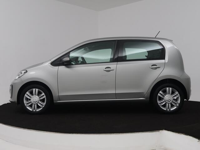 Volkswagen UP! 1.0 BMT high up! | Cruise control | Airco | Radio met bluetooth | Parkeersensoren achter | LM velgen |