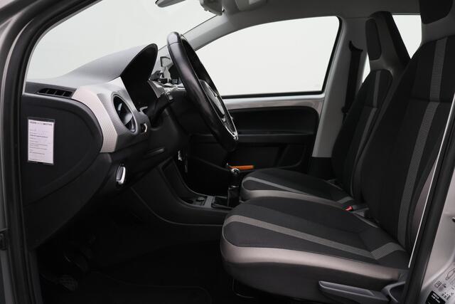 Volkswagen UP! 1.0 BMT high up! 5-Deurs, Leder/Stof, Airco, Cruise, Bluetooth, Radio, PDC, 15''