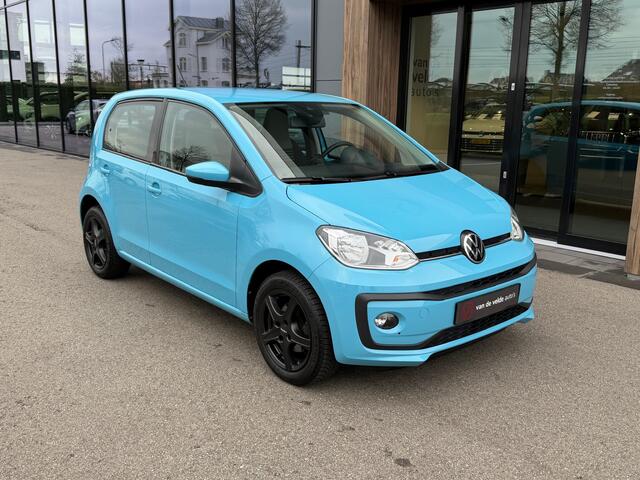 Volkswagen UP! 1.0 5-deurs | Cruise | Camera | Stoelverwarming | LM Velgen | Rijklaar incl. 1 jaar Bovag garantie