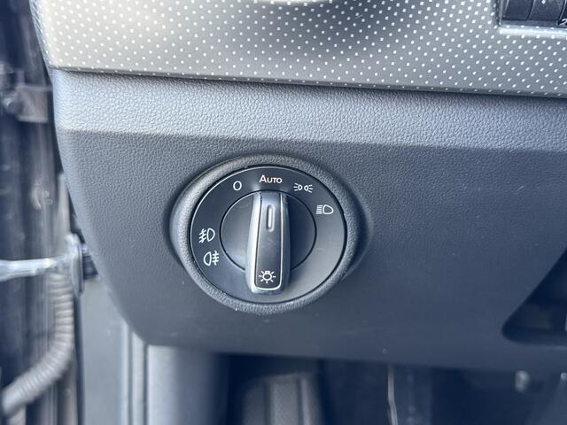 Volkswagen UP! 1.0 MPI 60 pk BMT high up! Stoelverwarming Cruise control Camera DAB