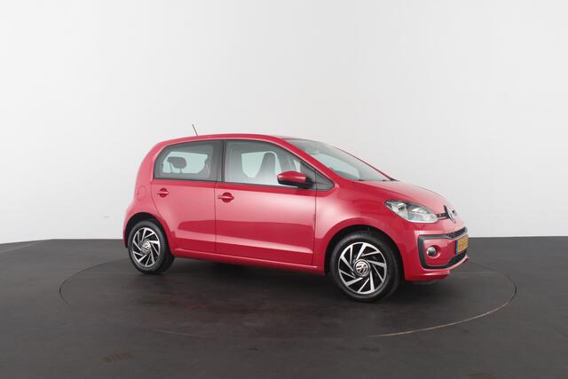 Volkswagen UP! 1.0 BMT move Cruise control/15 inch velgen/parkeersensor...
