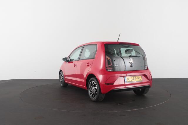 Volkswagen UP! 1.0 BMT move Cruise control/15 inch velgen/parkeersensor...