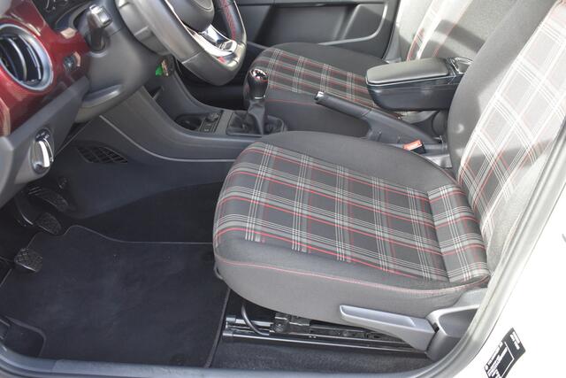 Volkswagen UP! 1.0 TSI GTI / Clima / Cruise / Stoelverwarming / 17"LM / PDC / DAB