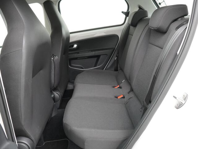 Volkswagen UP! 1.0 BMT move up! - Airconditioning - Radio - Bluetooth telefoonvoorbereiding