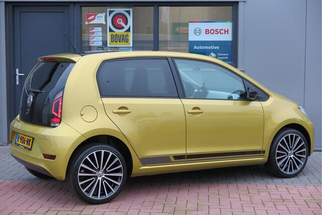 Volkswagen UP! 1.0 BMT 44kw 60pk move up! Navi via Maps & more ,Bleutooth telefoon, Lichtmetalen velgen 17", Led , Cruisecontrol tegen ¤500,- meerprijs