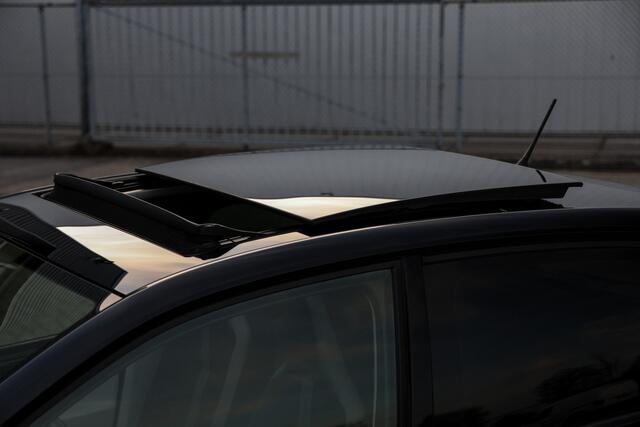 Volkswagen UP! 1.0 75PK High Up Automaat 5drs Pano|Stoelvw|Clima