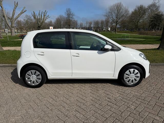 Volkswagen UP! 1.0 BMT move up!