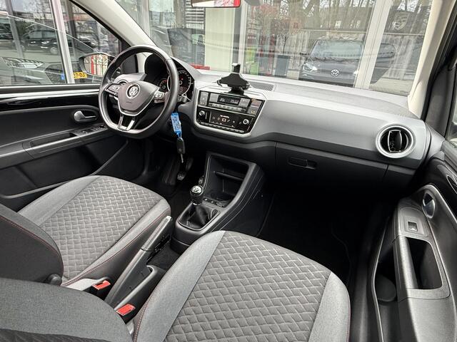 Volkswagen UP! 1.0 TSI 90PK *!* HIGH UP *!* PANODAK/ NAVI/ CRUISE/ 17 INCH/ PDC *!*