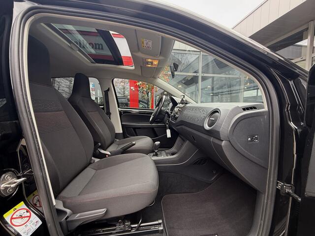 Volkswagen UP! 1.0 5 DRS *!* HIGH UP *!* AUTOMAAT *!* PANORAMADAK/ NAVI/ 16 INCH/ STOELVERWARMING/ PDC *!*