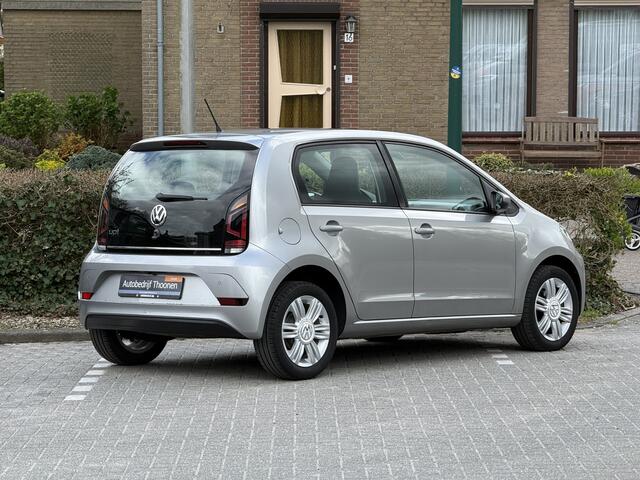 Volkswagen UP! 1.0 BMT high up!