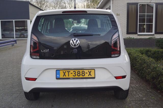 Volkswagen UP! 1.0 Bluemotion (60pk) Org. NL! Airco/Licht en Zicht pakket/Bluetooth