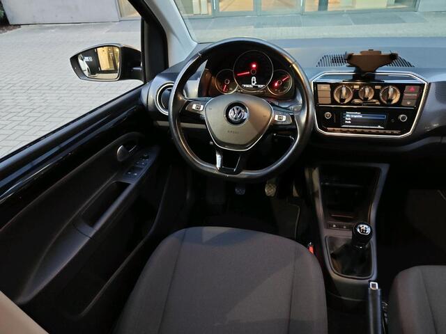 Volkswagen UP! 1.0 BMT move up! Executive Comfort Camera / Parkeersensoren / Bluetooth / Airco / Cruise control
