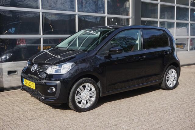 Volkswagen UP! 1.0 BMT high up!