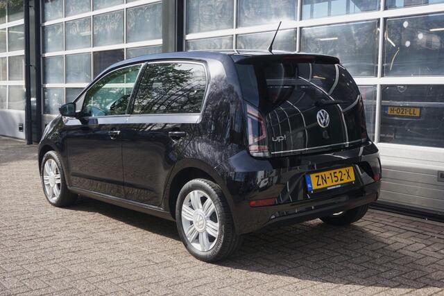 Volkswagen UP! 1.0 BMT high up!