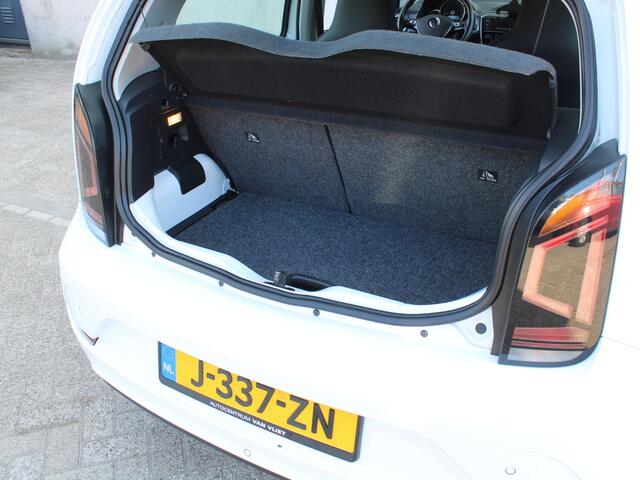 Volkswagen UP! 1.0 | ACHTERUITRIJ CAMERA | STOEL VERWARMING |