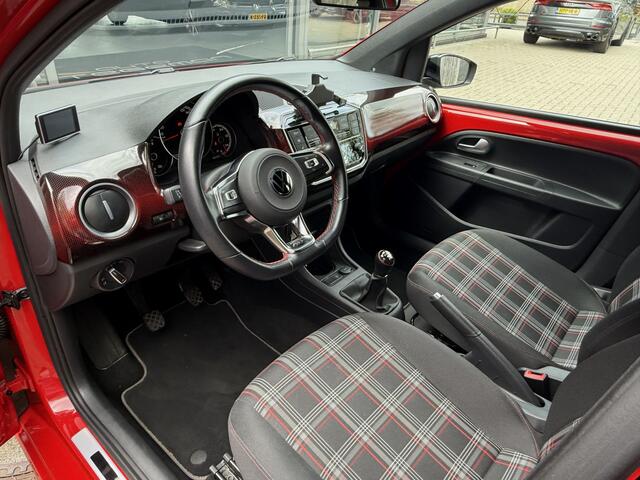 Volkswagen UP! 1.0 TSI GTI *!* NAVI/ BEATS AUDIO/ 17 INCH/ PDC *!*
