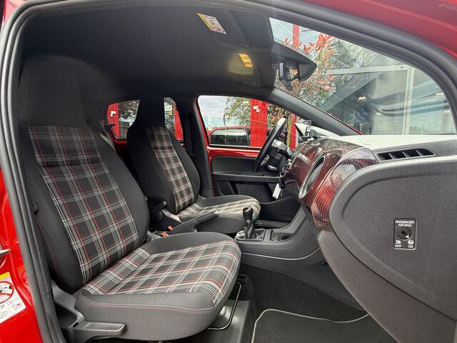 Volkswagen UP! 1.0 TSI GTI *!* NAVI/ BEATS AUDIO/ 17 INCH/ PDC *!*