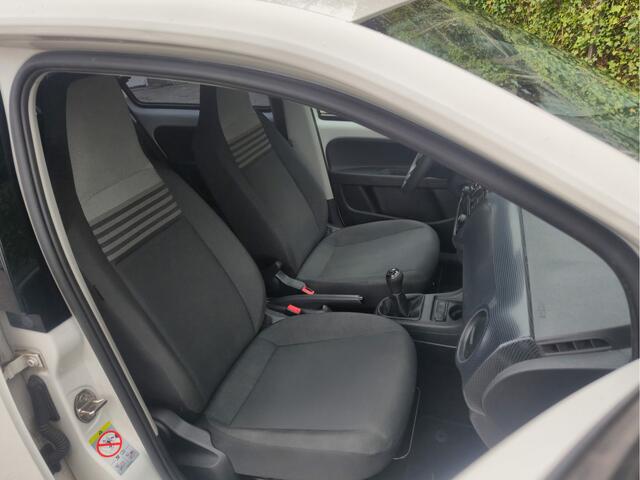 Volkswagen UP! 1.0 BMT move up! | Dealer onderhouden | 1e eig. | NAP