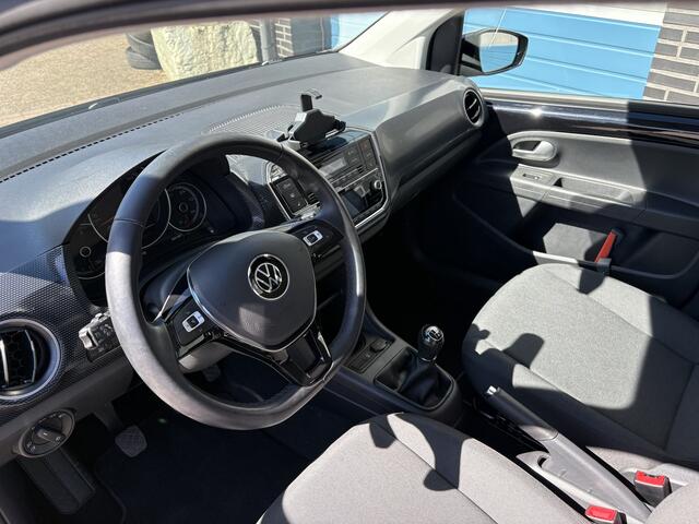 Volkswagen UP! 1.0, climate/cruise/camera/stoelverwarming/app connect.