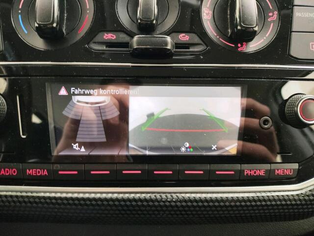 Volkswagen UP! 1.0 MPI 60pk BMT move up! Airco PDC Camera Cruise Control Electrische spiegels DAB