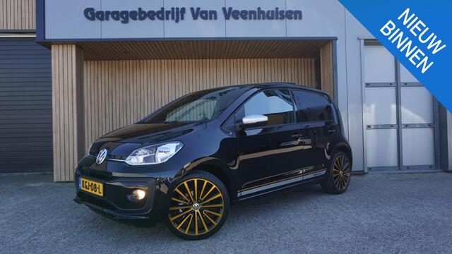 Volkswagen UP! 1.0 75pk 5Drs Automaat Special Up! Pano.Dak 17inch LM Beats Trekhaak A-Camera Cruise Control 37891km! Unieke Up!